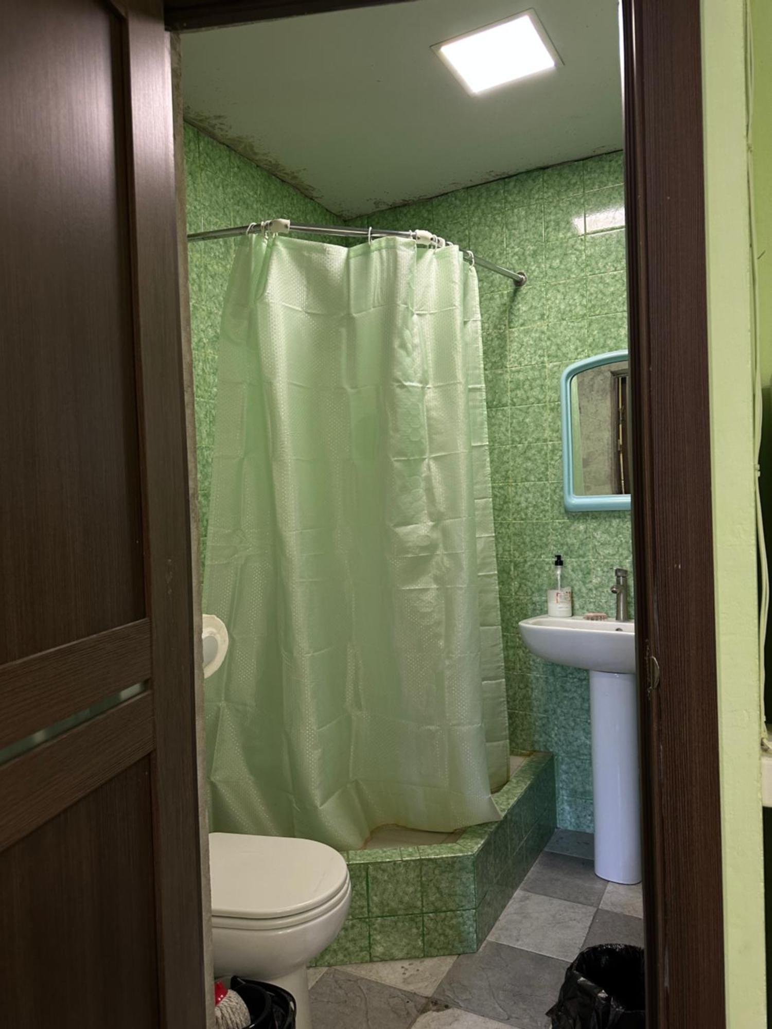 Vahe'S Family Guest House Front 耶烈万 外观 照片