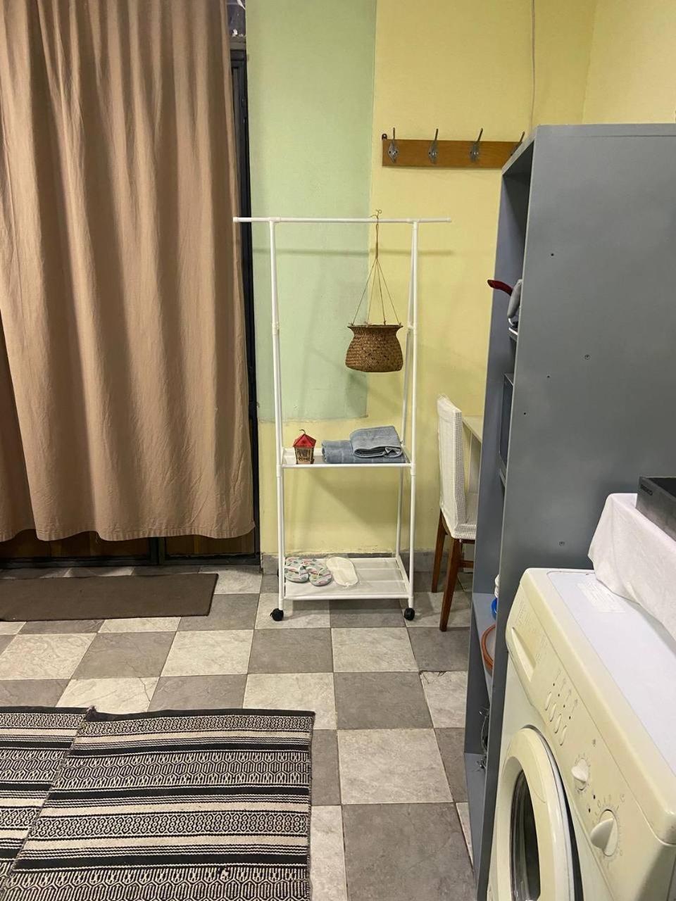 Vahe'S Family Guest House Front 耶烈万 外观 照片