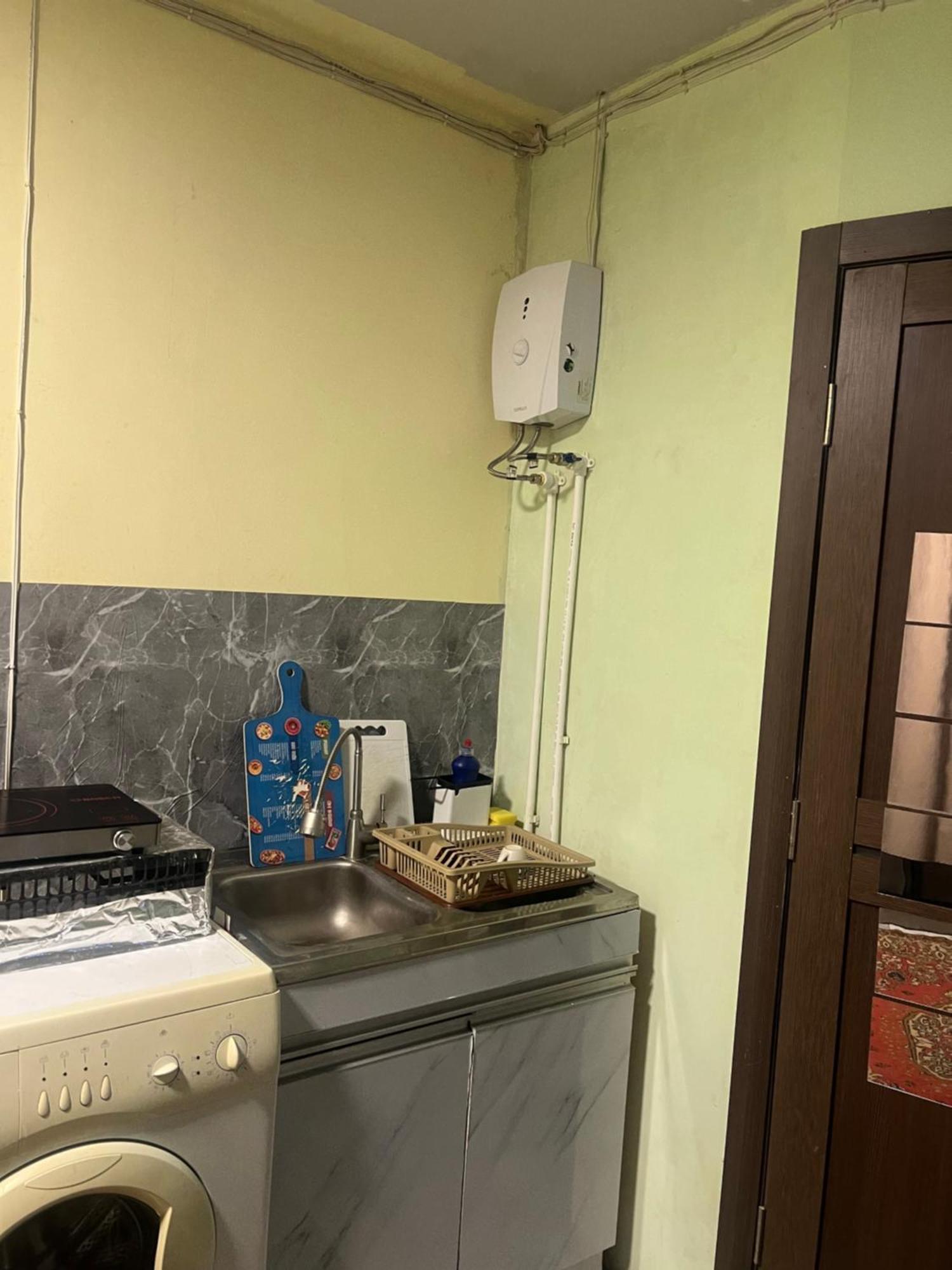 Vahe'S Family Guest House Front 耶烈万 外观 照片