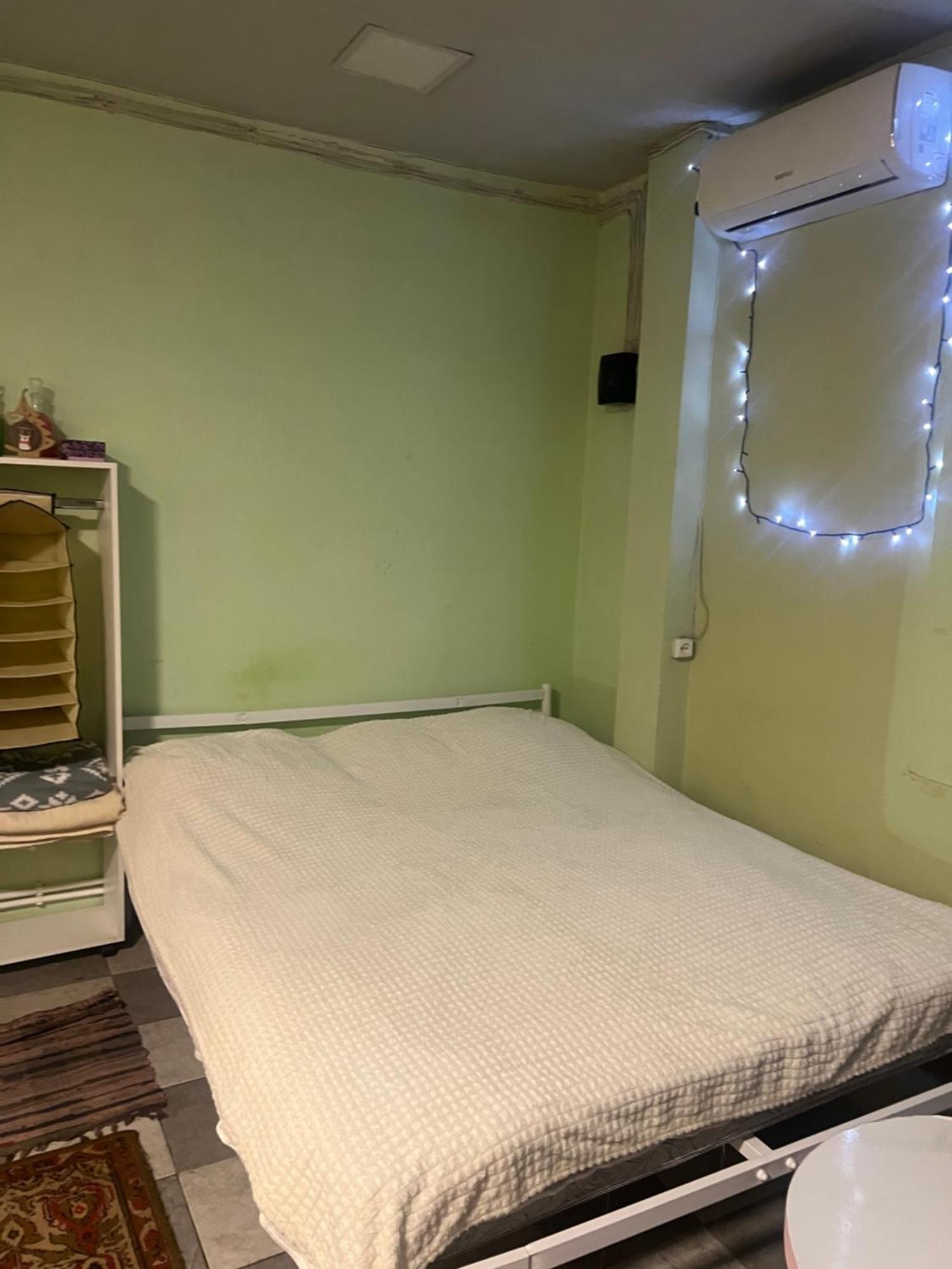 Vahe'S Family Guest House Front 耶烈万 外观 照片